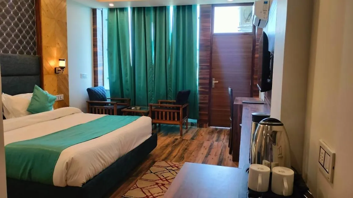 **** Hotel Manaw Valley Resort Shimla India