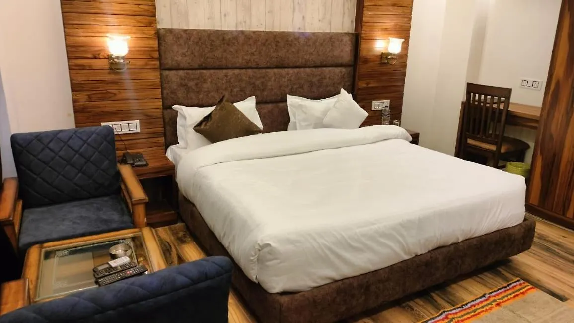 **** Hotel Manaw Valley Resort Shimla India