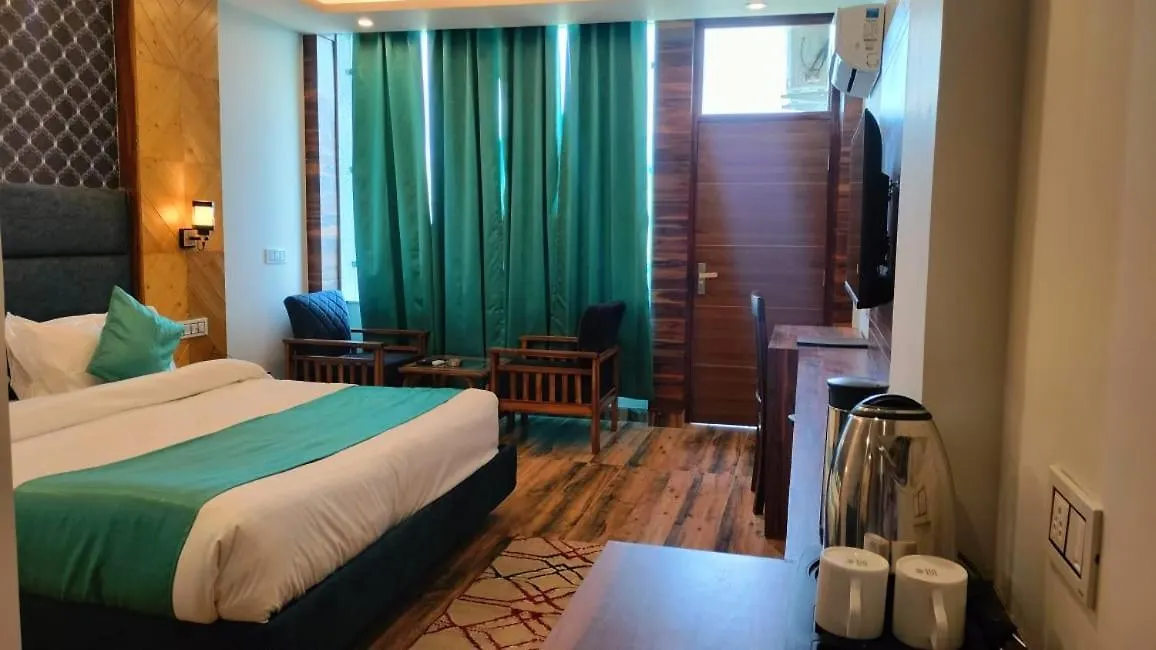 Manaw Valley Resort Shimla Hotel