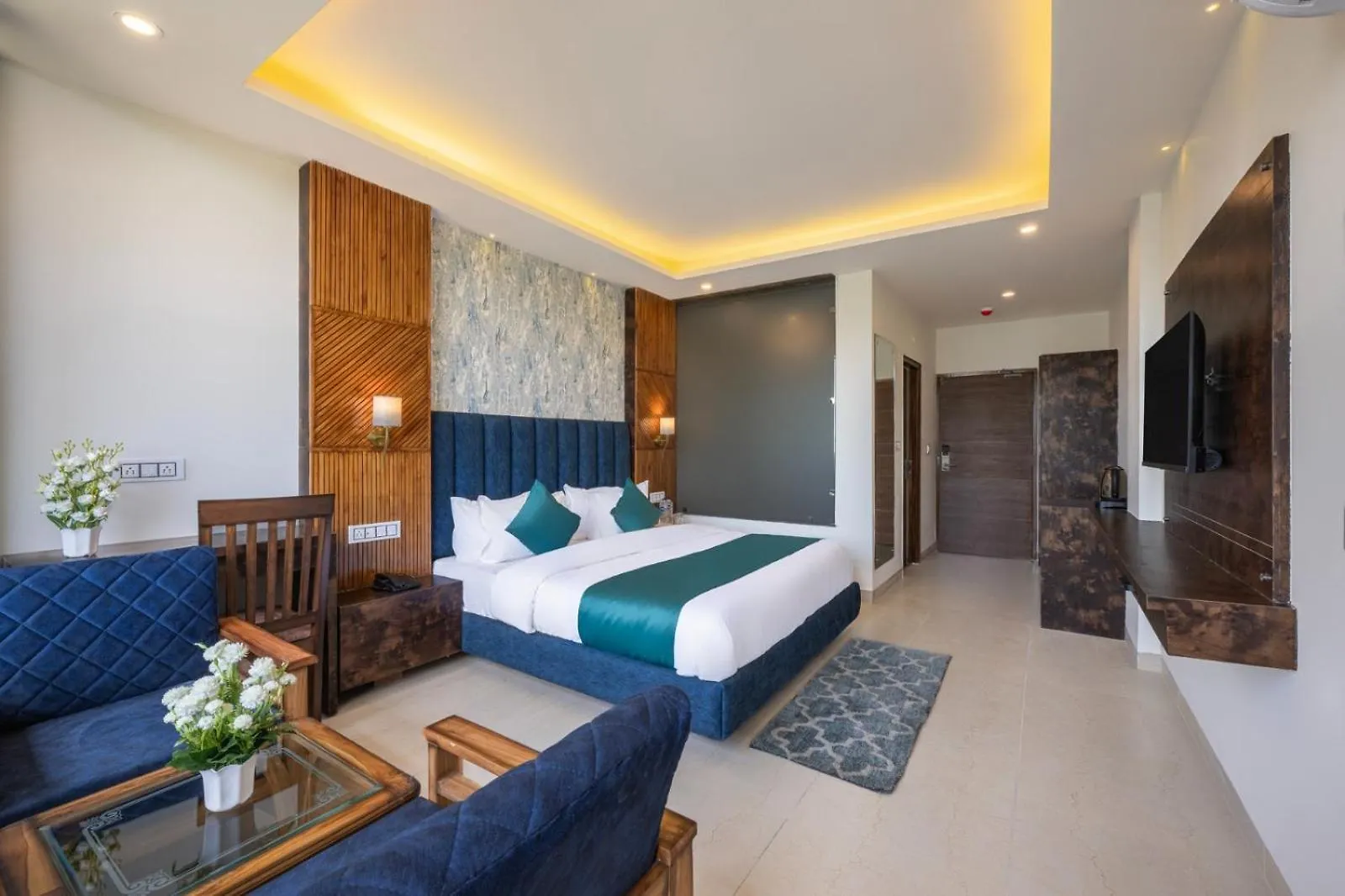 Manaw Valley Resort Shimla Hotel